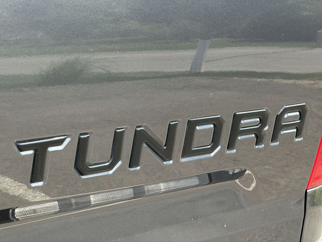 Thumbnail: 2018 Toyota Tundra - 7