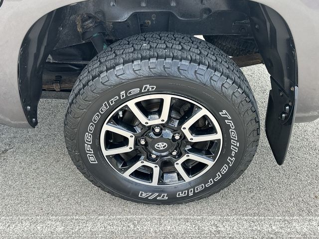 Thumbnail: 2018 Toyota Tundra - 8