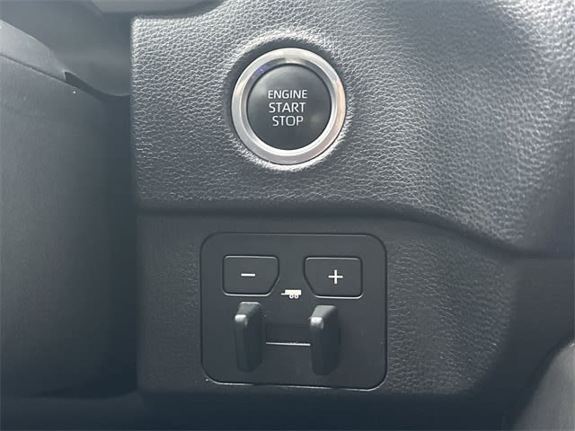 Thumbnail: 2023 Toyota Tundra - 19