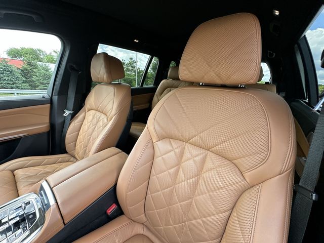 Thumbnail: 2024 BMW X7 - 9
