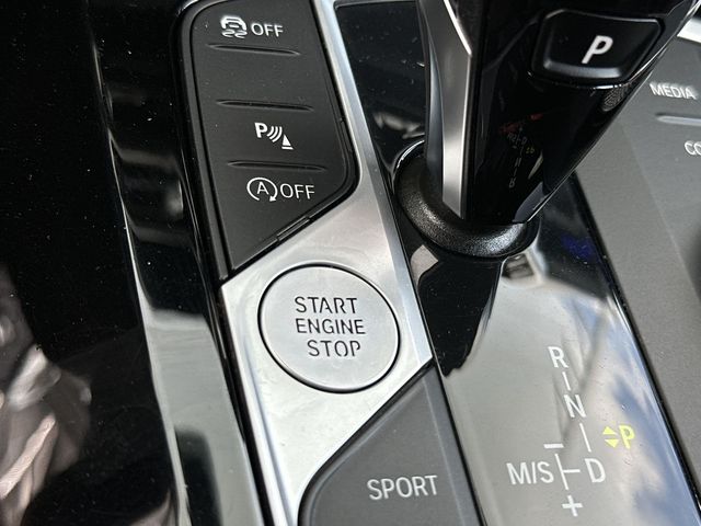 Thumbnail: 2023 BMW X4 - 15