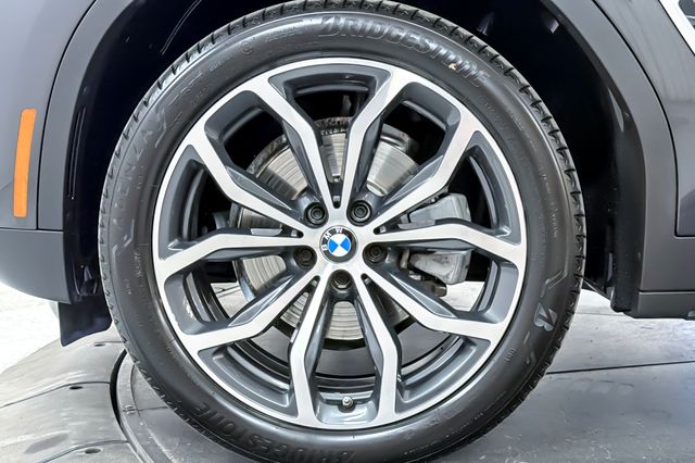 Thumbnail: 2023 BMW X4 - 8