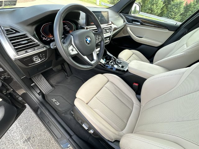 Thumbnail: 2023 BMW X3 - 10