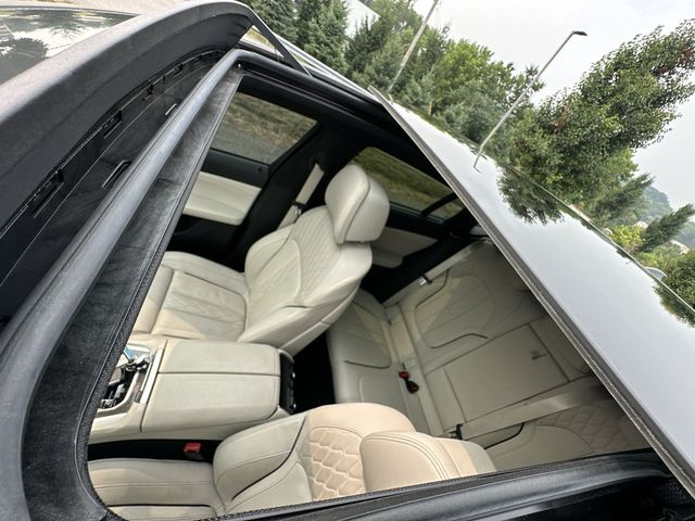 Thumbnail: 2022 BMW X6 - 15