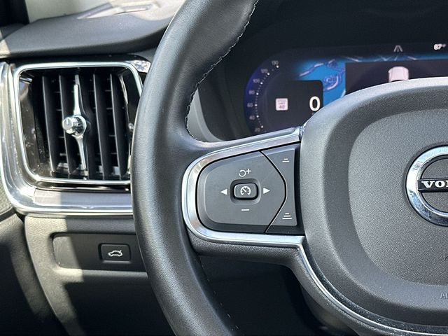 Thumbnail: 2024 Volvo S60 - 19