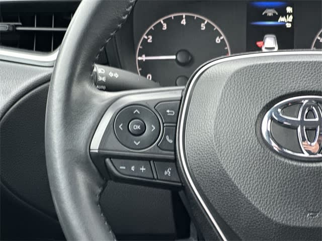 Thumbnail: 2023 Toyota Corolla Cross - 18