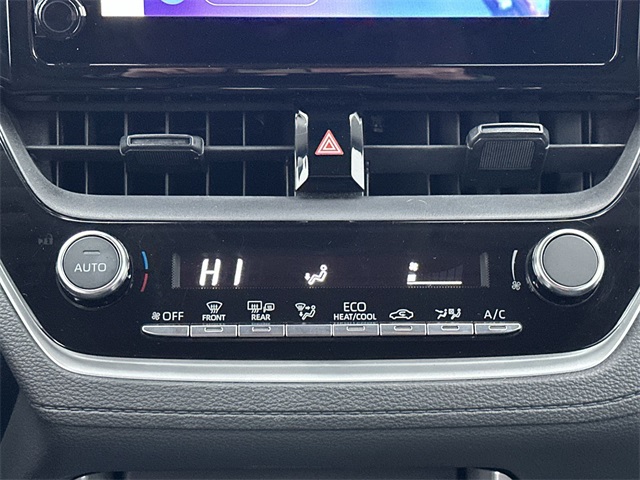 Thumbnail: 2023 Toyota Corolla Cross - 23