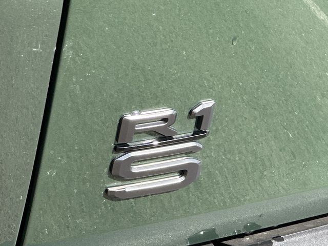Thumbnail: 2026 Rivian R1S - 31