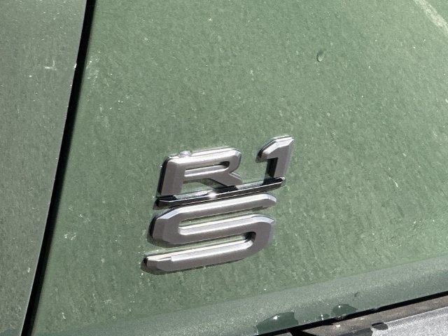 Thumbnail: 2026 Rivian R1S - 32