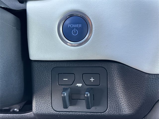 Thumbnail: 2024 Toyota Sequoia - 22