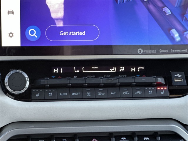 Thumbnail: 2024 Toyota Sequoia - 25