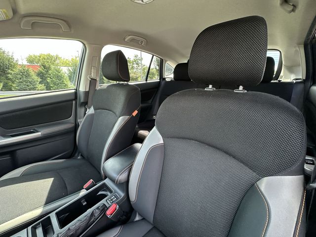 Thumbnail: 2016 Subaru Crosstrek - 9