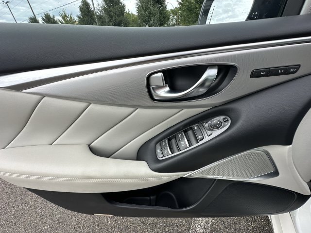 Thumbnail: 2023 INFINITI Q50 - 25