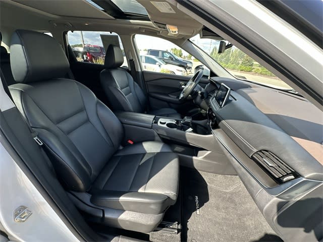 Thumbnail: 2022 Nissan Rogue - 24