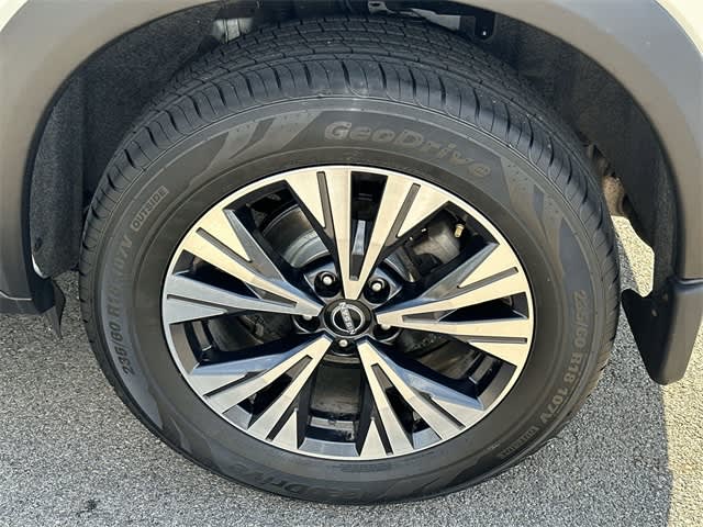 Thumbnail: 2022 Nissan Rogue - 8