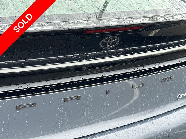 Thumbnail: 2026 Toyota Prius v - 7