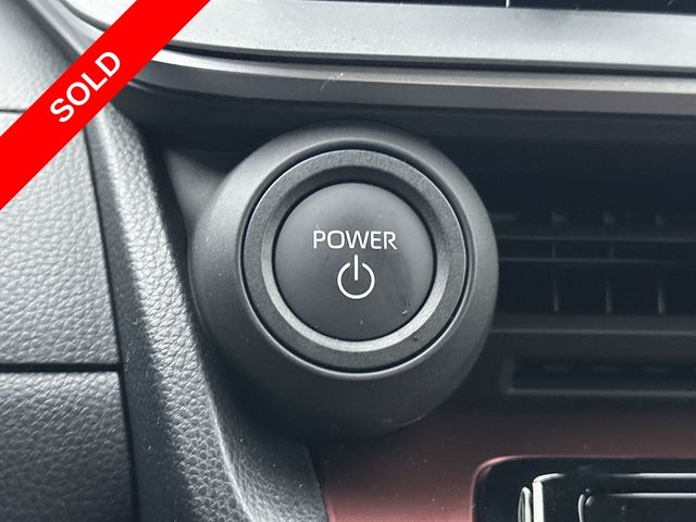 Thumbnail: 2026 Toyota Prius v - 20