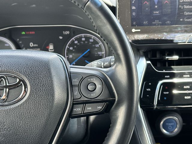 Thumbnail: 2022 Toyota Venza - 15