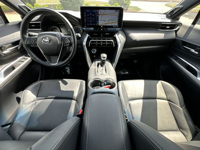 Thumbnail: 2022 Toyota Venza - 14