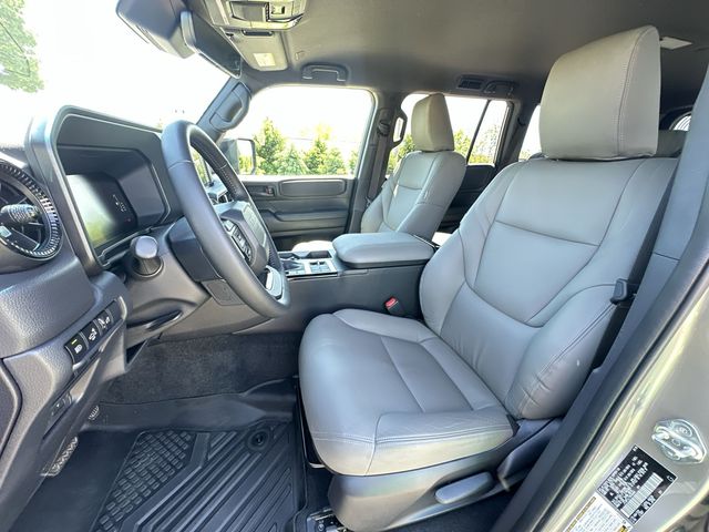 Thumbnail: 2025 Toyota Land Cruiser - 11