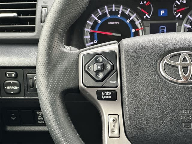 Thumbnail: 2019 Toyota 4Runner - 19