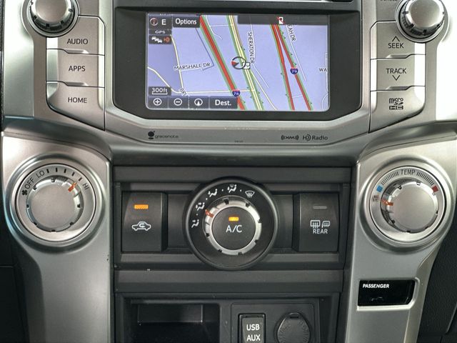 Thumbnail: 2016 Toyota 4Runner - 18