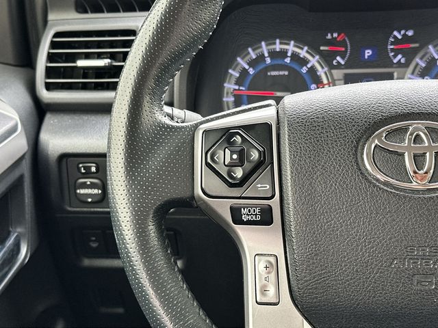 Thumbnail: 2016 Toyota 4Runner - 13