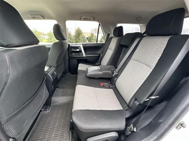 Thumbnail: 2019 Toyota 4Runner - 12