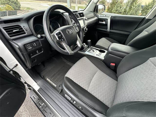 Thumbnail: 2019 Toyota 4Runner - 9