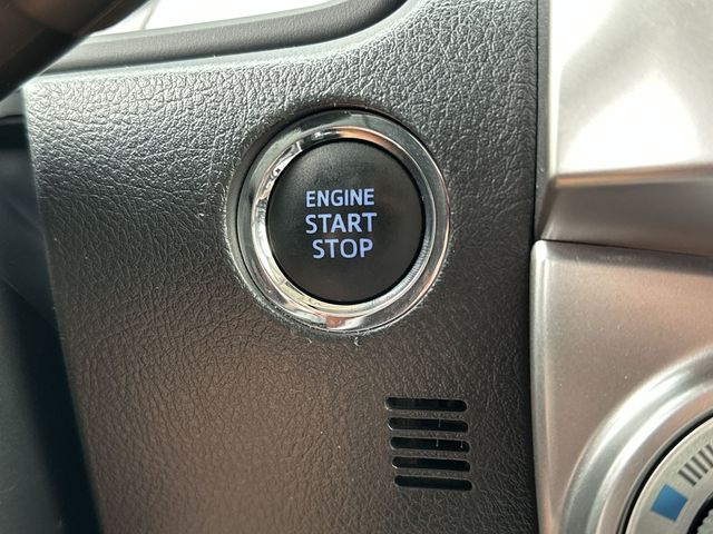 Thumbnail: 2023 Toyota 4Runner - 16