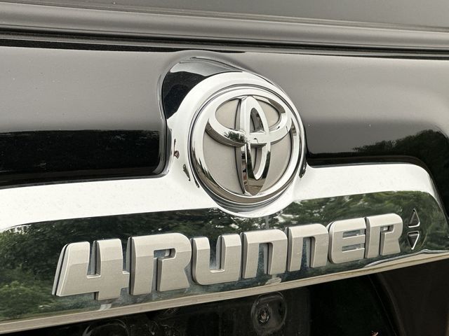 Thumbnail: 2023 Toyota 4Runner - 6