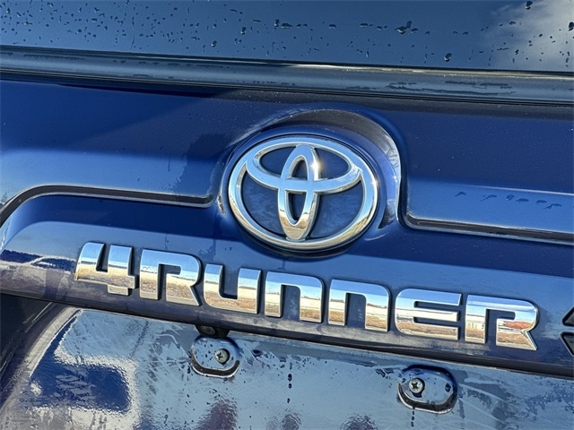 Thumbnail: 2022 Toyota 4Runner - 7
