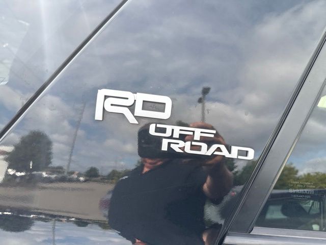 Thumbnail: 2023 Toyota 4Runner - 4