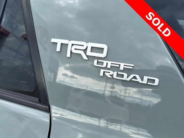 Thumbnail: 2022 Toyota 4Runner - 4