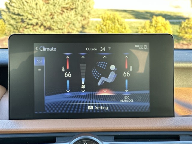 Thumbnail: 2022 Lexus IS - 19