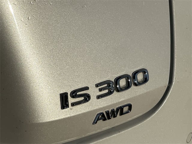 Thumbnail: 2022 Lexus IS - 22