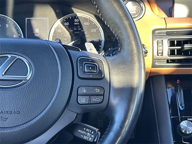 Thumbnail: 2022 Lexus IS - 15