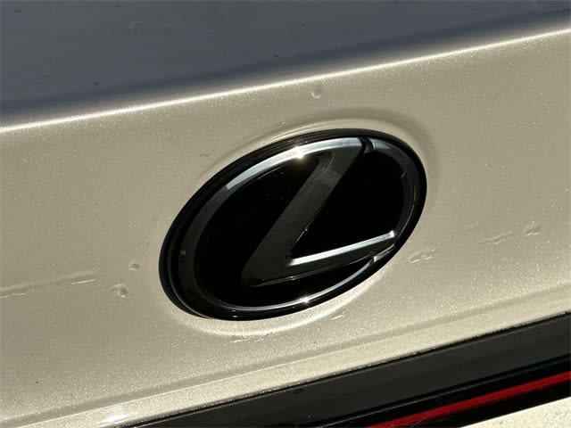 Thumbnail: 2022 Lexus IS - 7