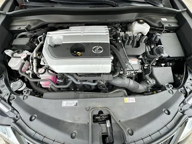 Thumbnail: 2023 Lexus UX - 9