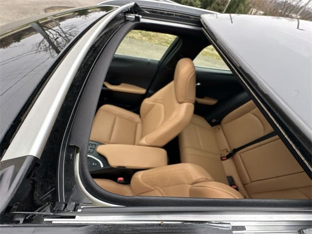 Thumbnail: 2023 Lexus UX - 19