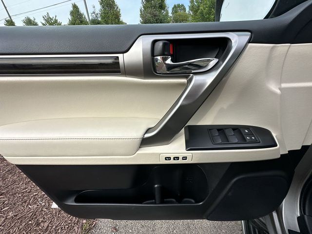 Thumbnail: 2023 Lexus GX - 24