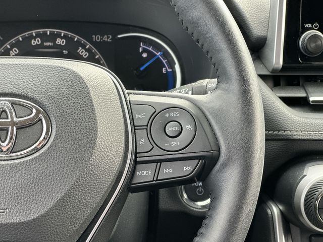 Thumbnail: 2023 Toyota RAV4 - 16