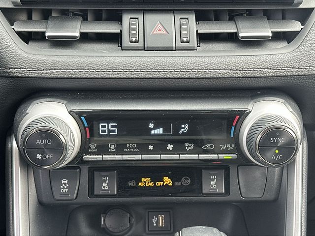 Thumbnail: 2023 Toyota RAV4 - 20