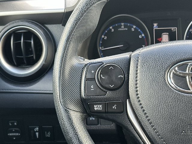 Thumbnail: 2017 Toyota RAV4 - 14