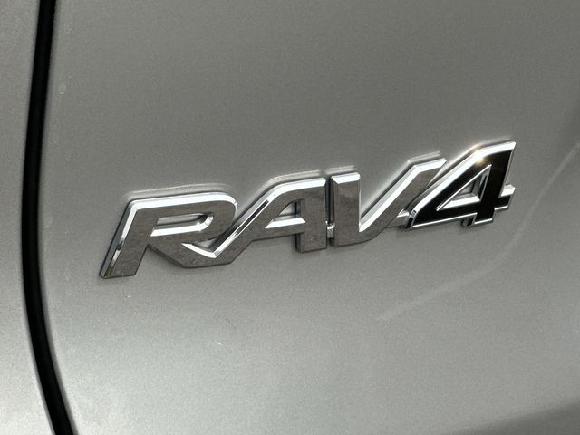 Thumbnail: 2025 Toyota RAV4 - 21