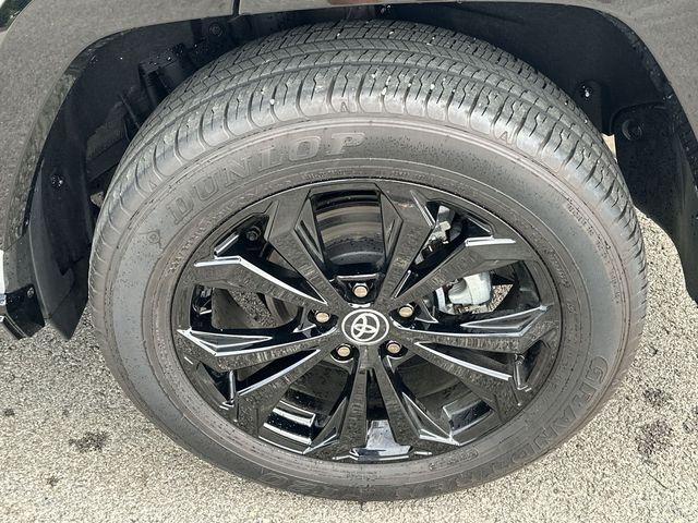Thumbnail: 2025 Toyota RAV4 - 8