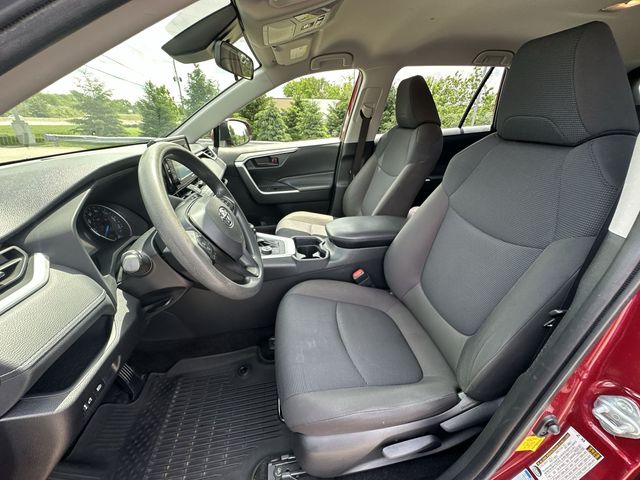 Thumbnail: 2020 Toyota RAV4 - 11