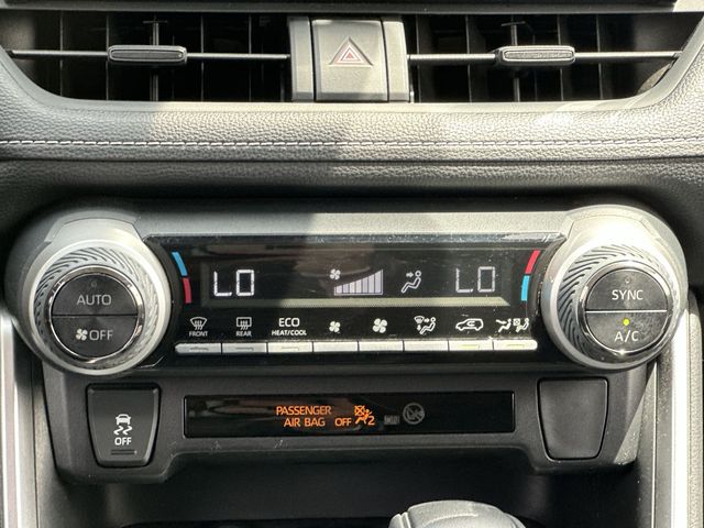 Thumbnail: 2020 Toyota RAV4 - 23