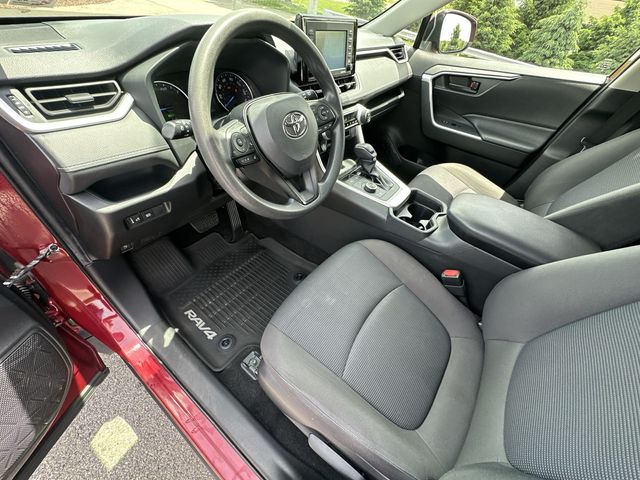 Thumbnail: 2020 Toyota RAV4 - 10