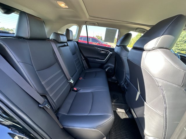 Thumbnail: 2019 Toyota RAV4 - 29